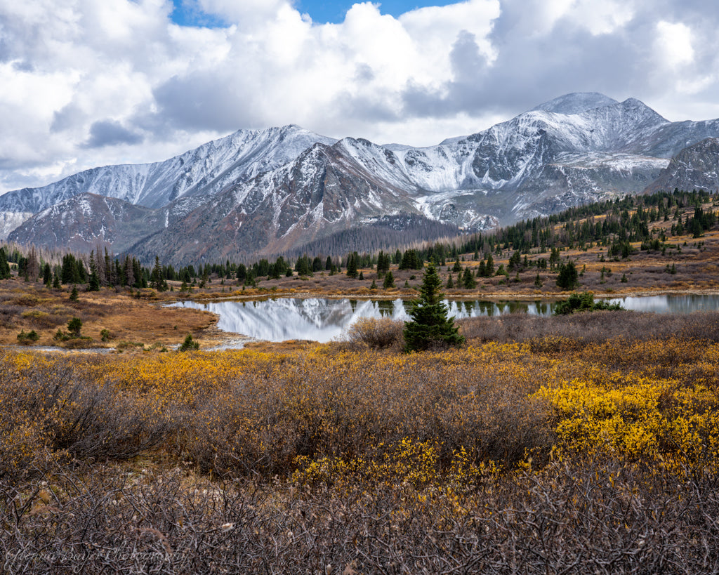 Colorado mountain landscape with lake and autumn colors