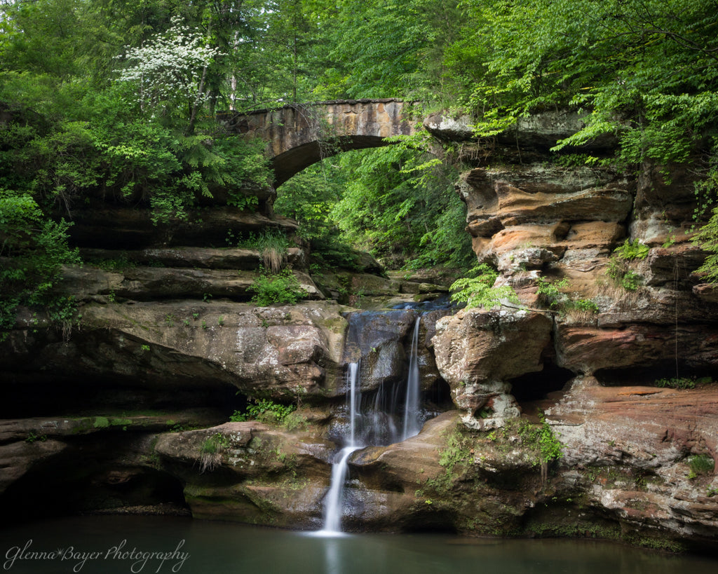 Upper Falls in Spring at Old Man&#39;s Cave in Ohio